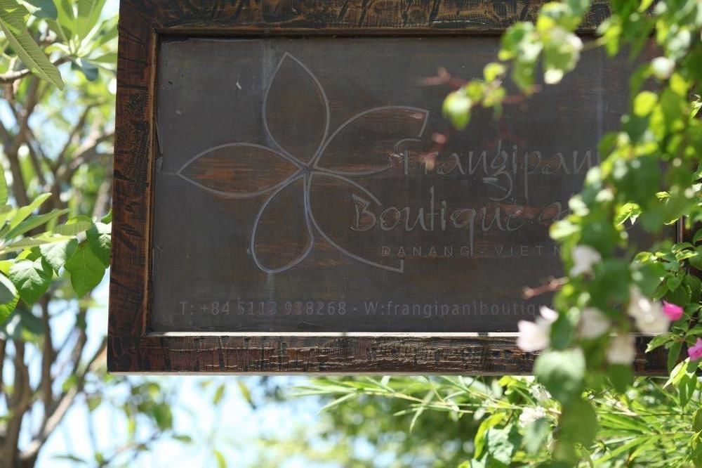 Frangipani Boutique Hotel Da Nang Exterior foto