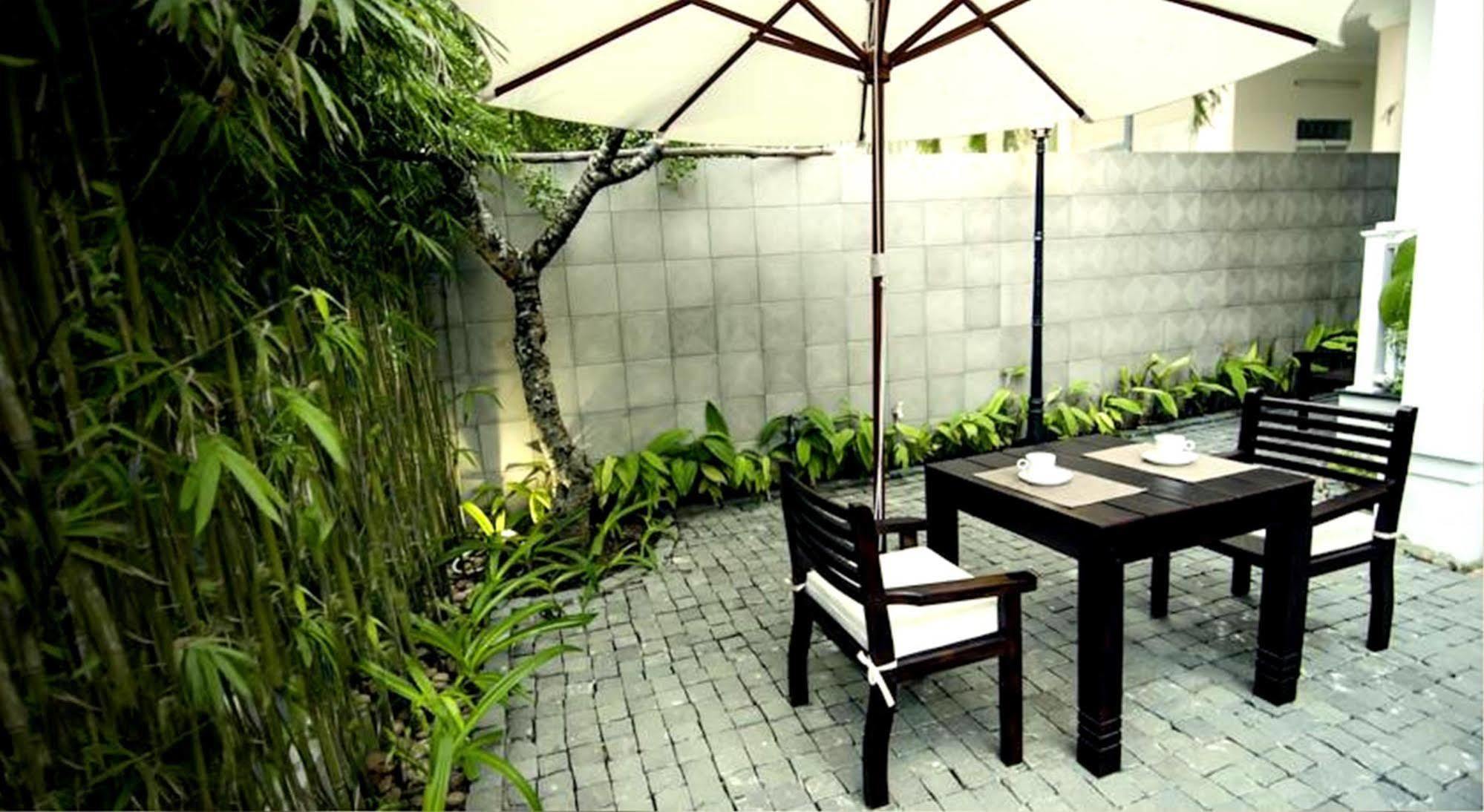 Frangipani Boutique Hotel Da Nang Exterior foto
